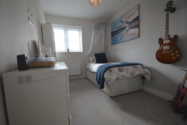 BEDROOM 3.jpg