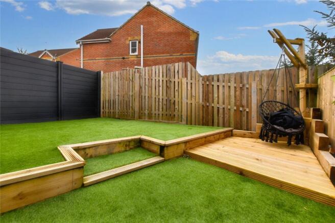 3 bed Semi-Detached for sale Image 8