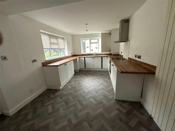 3 bed Detached for sale Image 5