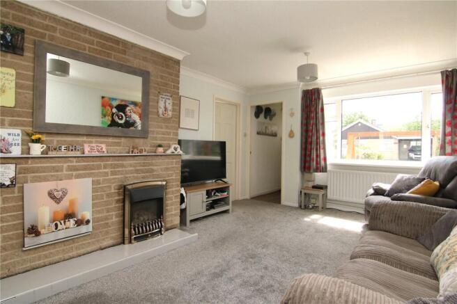 3 bed Semi-Detached for sale Image 6
