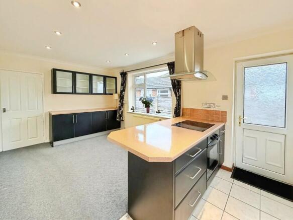 Haydock Drive, Timperley, Altrincham, Greater Manchester, WA15 photo 3