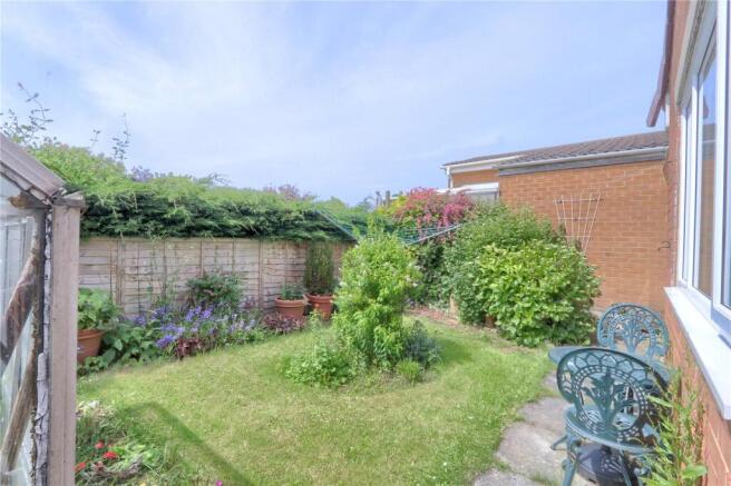 2 bed Bungalow for sale Image 9