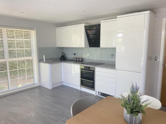 3 Kitchen 2
