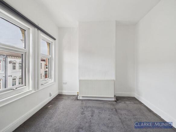 2 bed Terraced for sale Image 10