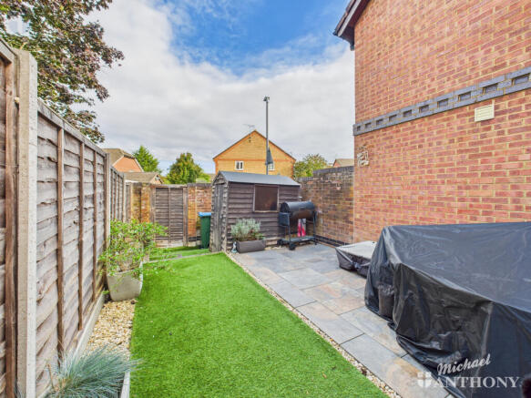 CAM03852G0-PR0429-STILL021