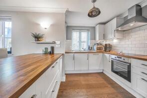 Flat 22, 168, Clapham High Street, London SW4 7UG