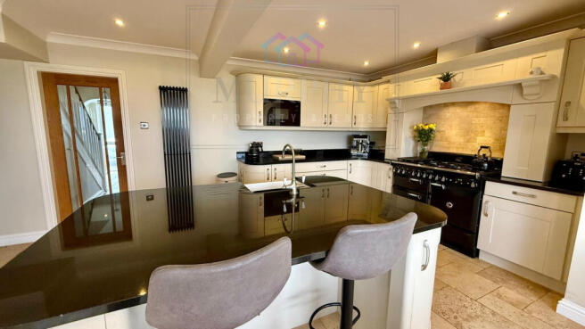 3 bed Detached for sale Image 7
