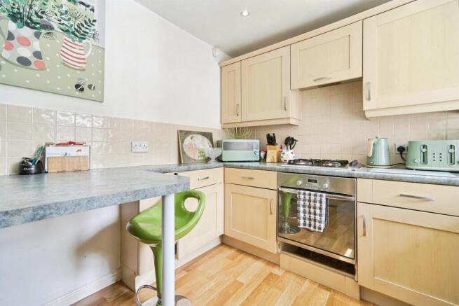 2 bed Terraced for sale Image 8
