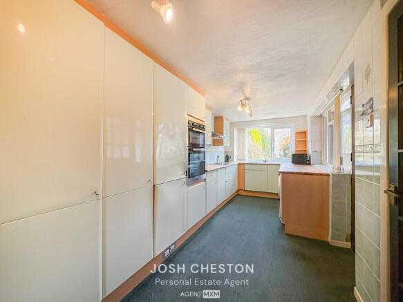 3 bed Detached Bungalow for sale Image 11