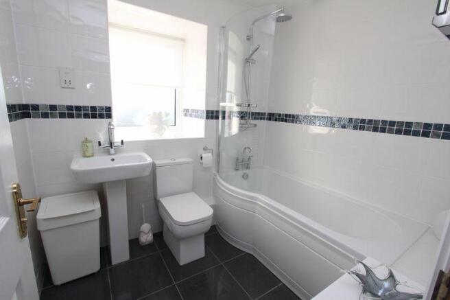 Family Bathroo...