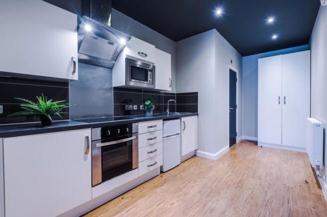 Flat 10, UNW, 3