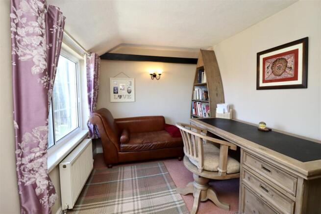 3 bed Cottage for sale Image 11
