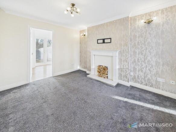 CAM02318G0-PR0584...