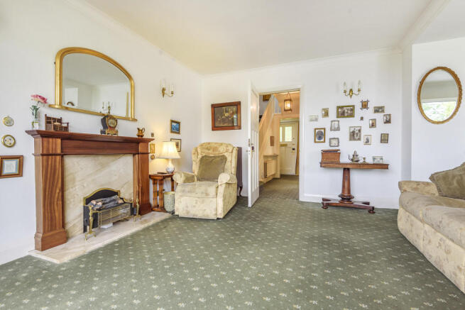 Living / Dining R...
