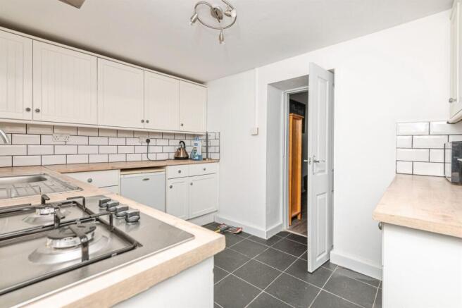 3 bed Terraced for sale Image 8