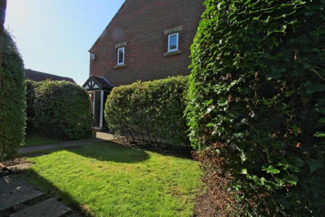 8 Tennison Court COTTINGHAM (7)_lzn.jpg