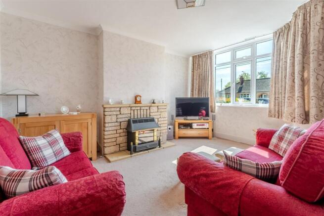 49 Derham Park Yatton 3.jpg