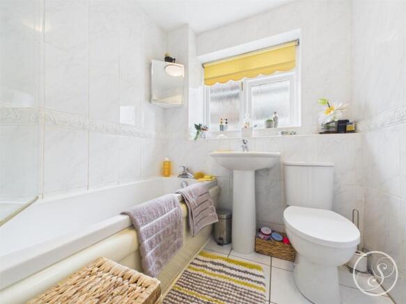 2 bed Bungalow for sale Image 12