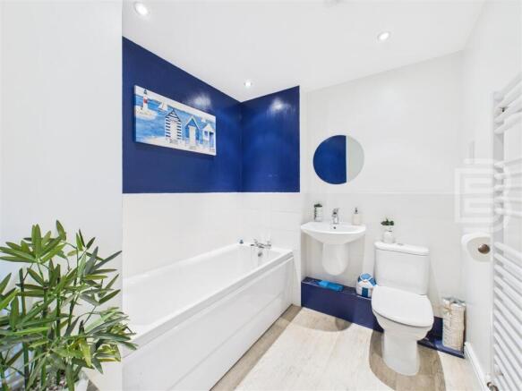 Bathroom.jpg