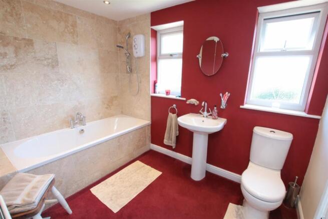 HOUSE BATHROOM