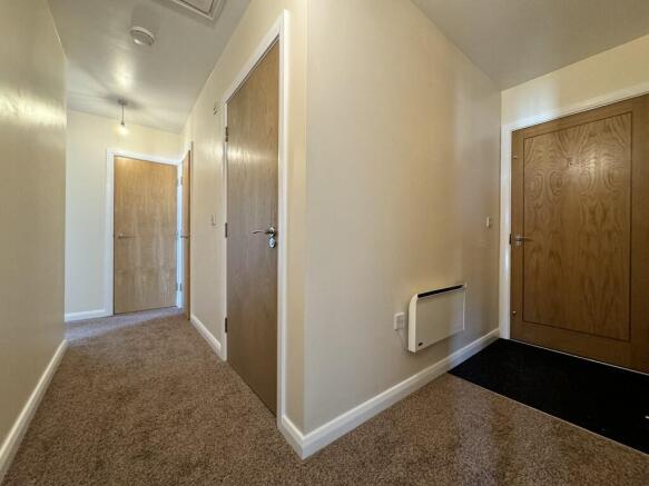 2 bed Apartment to rent Image 6