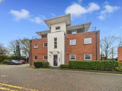 Hawkes Close, Langley, Berkshire, SL3