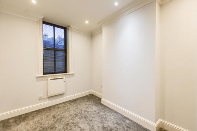 2 bed Apartment for sale Image 8