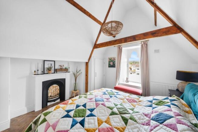 3 bed House for sale Image 12