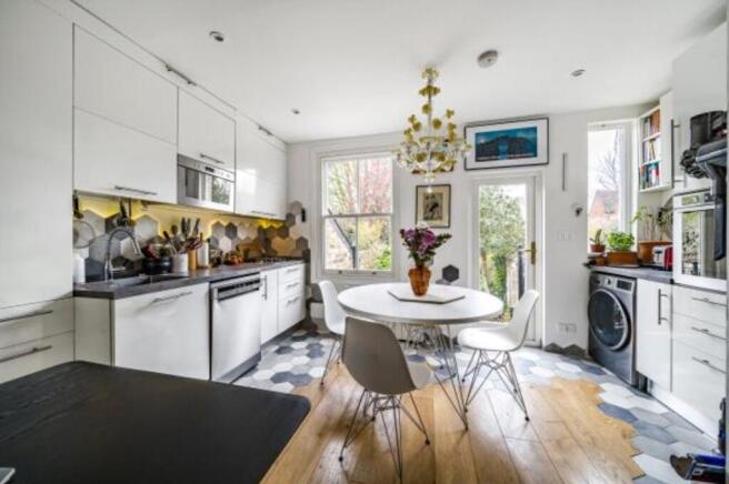 Recep. Room/Kitchen