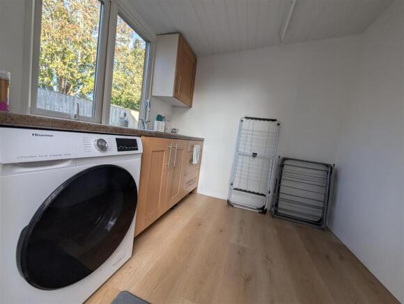 garden room/utility room