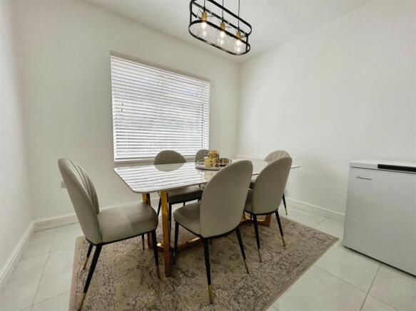 2 bed Detached Bungalow for sale Image 11