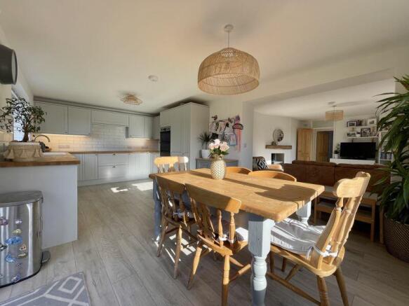 Kitchen / Dining Room