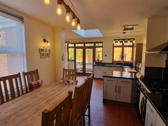 Extended Breakfast Kitchen