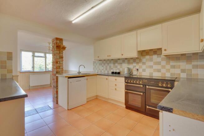 Conigar Road, Emsworth photo 4