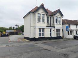 Flat 1, 17 Maynard House, Fordwich Road, Canterbury CT2 0BW