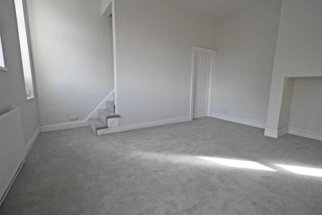 2 bed Terraced for sale Image 5