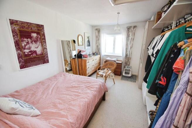 2 bed Apartment for sale Image 7