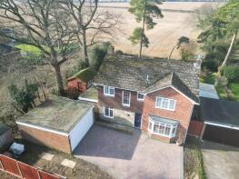 26, St Michaels Close, Basingstoke RG25 2BP