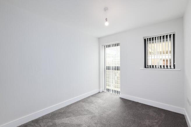 4 bed House to rent Image 7