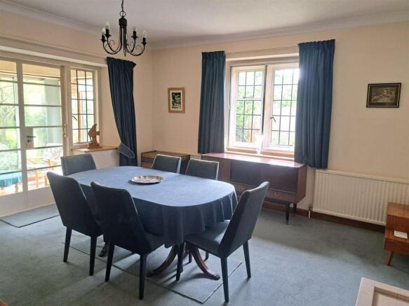 Dining Room.jpg