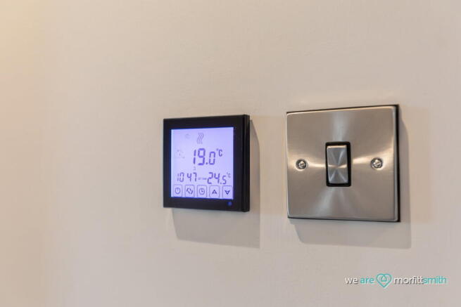 2 bed Apartment to rent Image 9