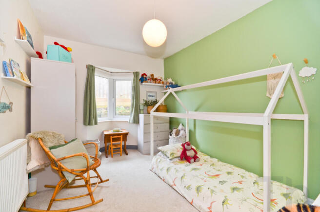 Bedroom 2.JPG
