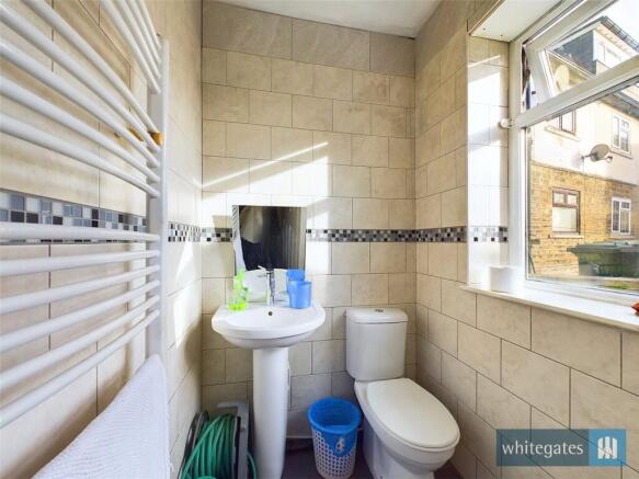 5 bed Semi-Detached for sale Image 7
