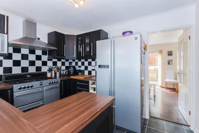 38 Woodley Hills4 - 800px.jpg