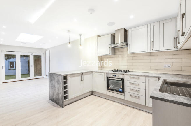 Uxbridge Road, Feltham, TW13