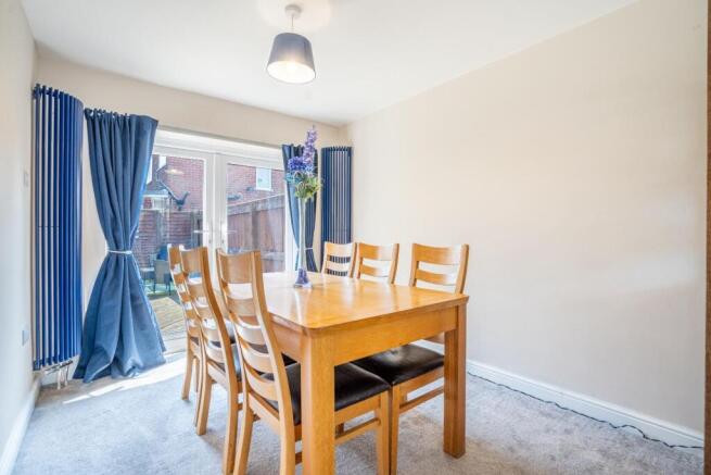 4 bed Detached for sale Image 8