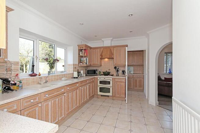 Den-Kitchen_2.jpg