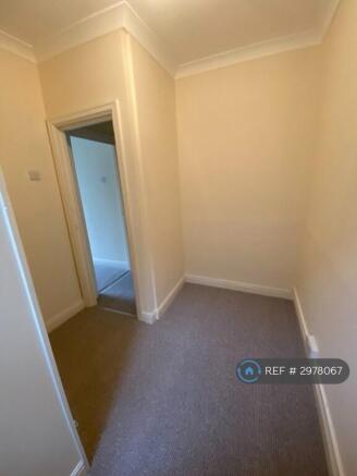 2 bed Maisonette to rent Image 6
