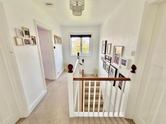 FIRST FLOOR LANDING
