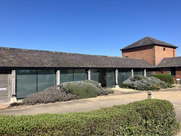 6 Manor Farm Ct Ext 1.JPG